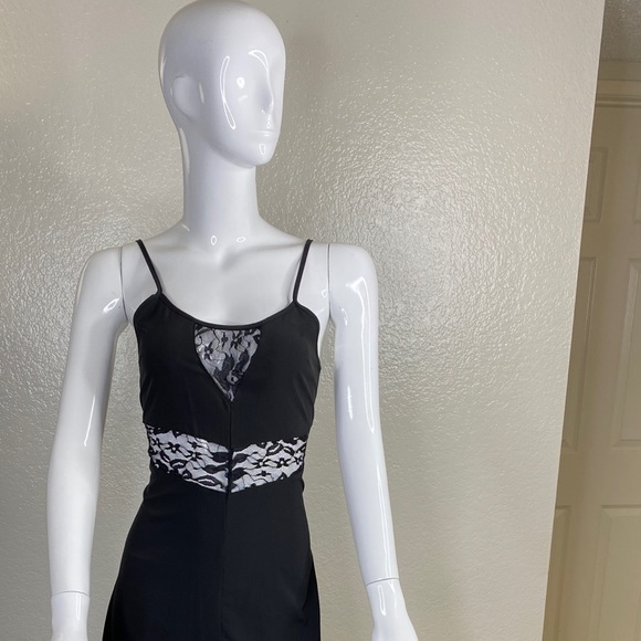 Urban Outfitters Maxi Dress - Picture 16 of 16